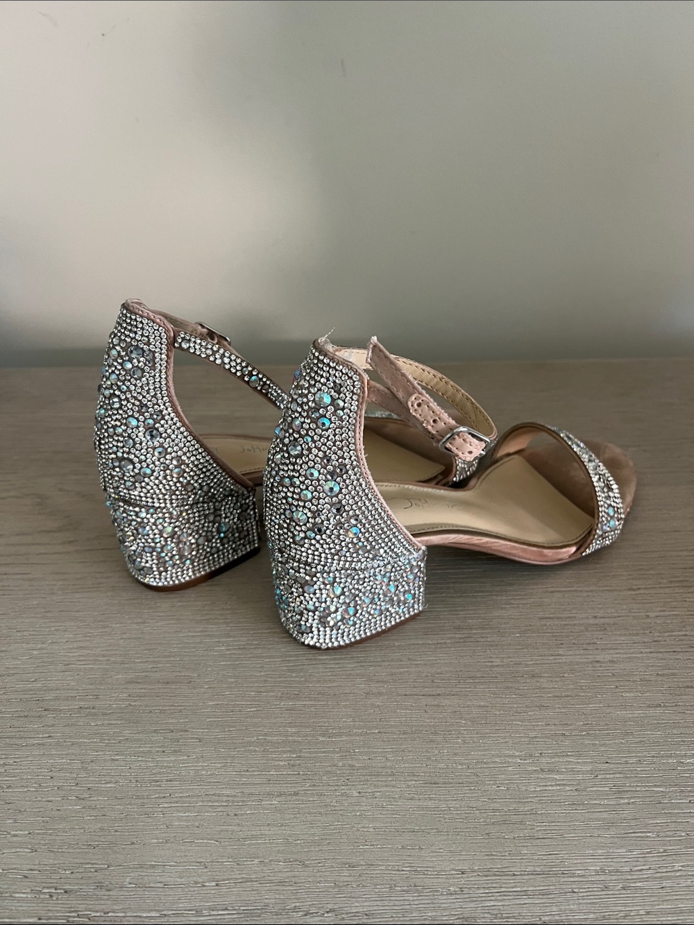 Betsey Johnson women’s Mari heeled sandal size 6.5